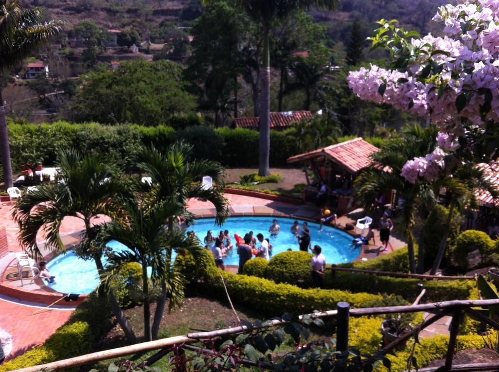 Hotel Campestre Casona Del Camino Real San Gil Luaran gambar