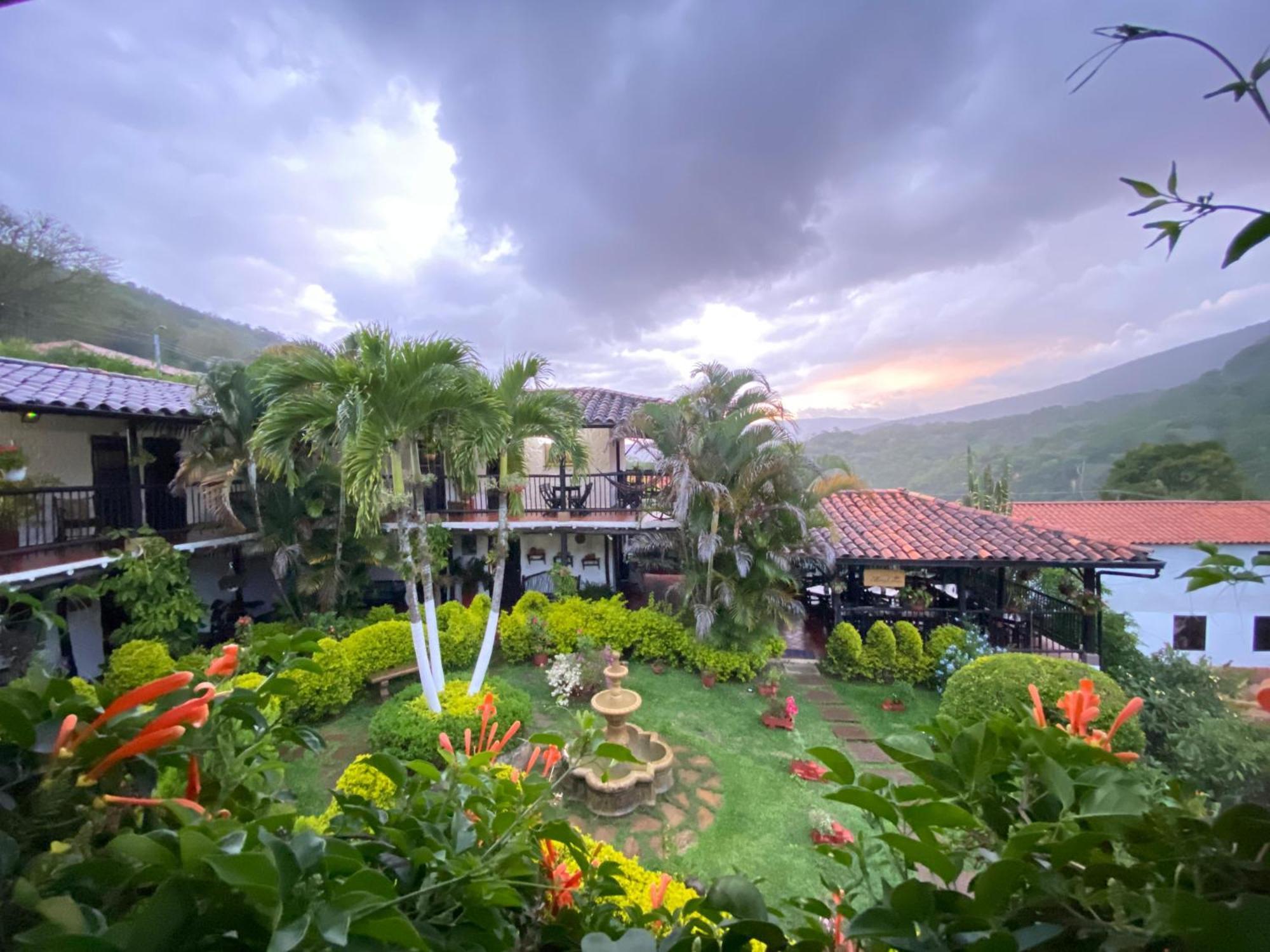 Hotel Campestre Casona Del Camino Real San Gil Luaran gambar